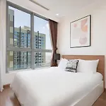 The Suite Landmark City View